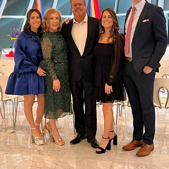 Meet your Posher, Suzanne - Picture 1 of 1